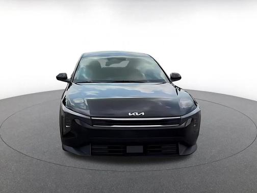 Aurora Black Pearl 2025 Kia K4 LXS