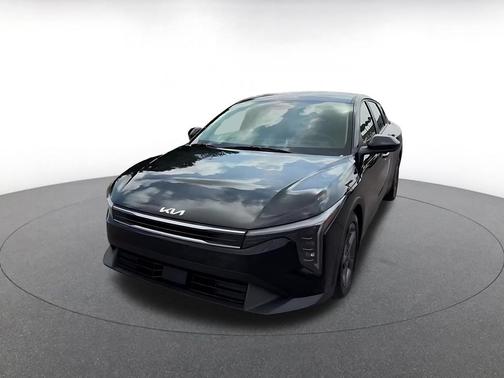 Aurora Black Pearl 2025 Kia K4 LXS