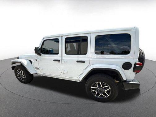 Bright White Clearcoat 2025 Jeep Wrangler 4-Door Sahara 4x4