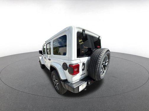 Bright White Clearcoat 2025 Jeep Wrangler 4-Door Sahara 4x4