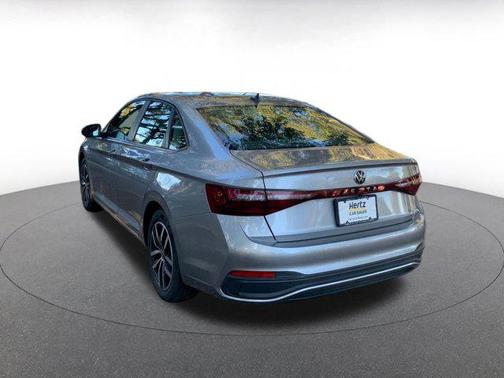 Pyrite Silver Metallic 2025 Volkswagen Jetta 1.5T SE