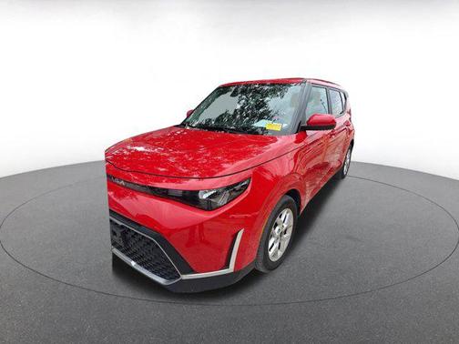 Inferno Red 2025 Kia Soul LX