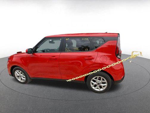 Inferno Red 2025 Kia Soul LX