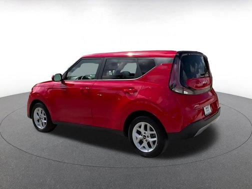 Inferno Red 2025 Kia Soul LX