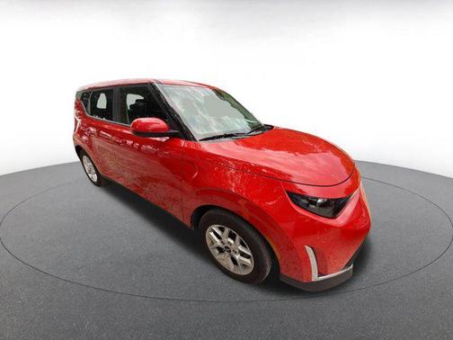 Inferno Red 2025 Kia Soul LX