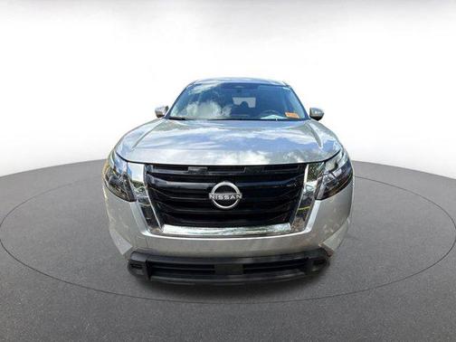 Brilliant Silver Metallic 2025 Nissan Pathfinder SV FWD