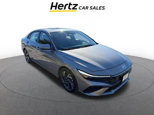 2025 Hyundai ELANTRA SEL