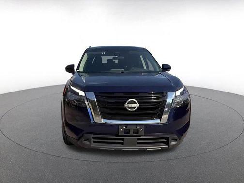 2025 Nissan Pathfinder SV FWD