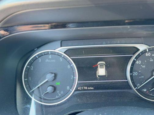 2025 Nissan Pathfinder SV FWD