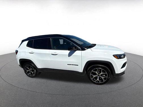 Bright White Clearcoat 2025 Jeep Compass Limited