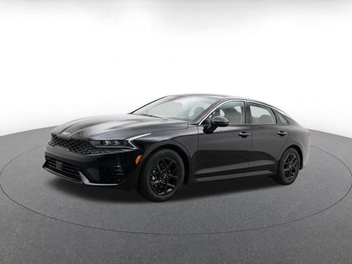 Aurora Black Pearl 2025 Kia K5 LXS