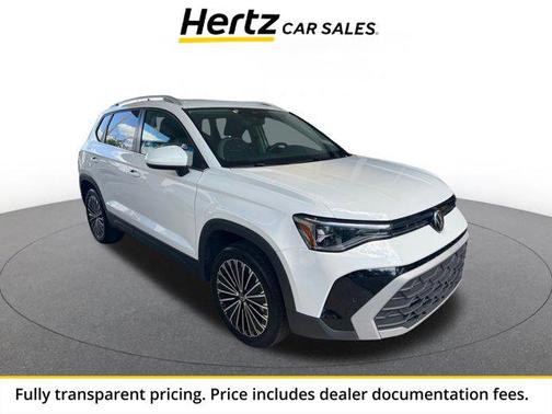 Pure White 2025 Volkswagen Taos 1.5T SE