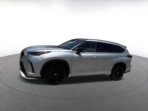 Celestial Silver Metallic 2025 Toyota Highlander XSE