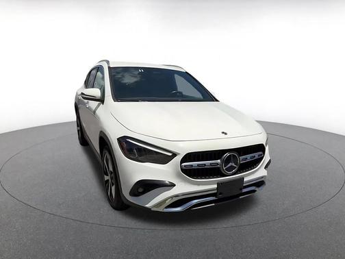 Polar White 2025 Mercedes-Benz GLA 250 4MATIC