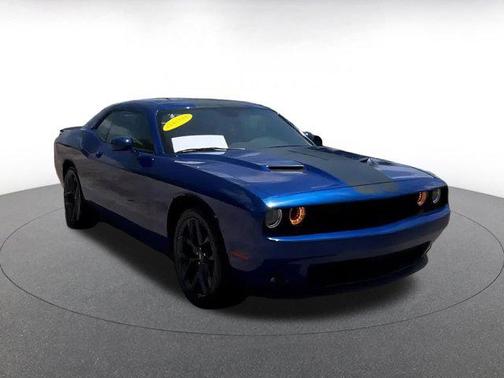 2022 Dodge Challenger SXT