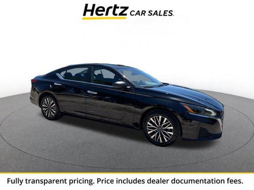 Super Black 2025 Nissan Altima SV FWD