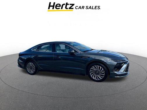 2025 Hyundai SONATA Hybrid SE