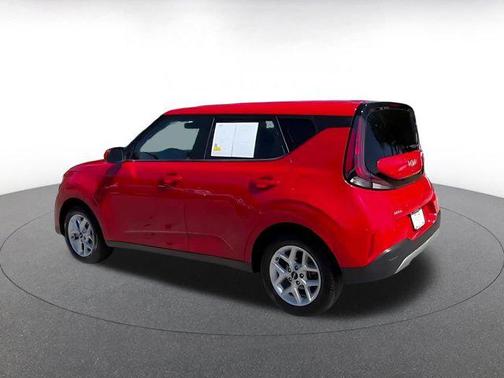 Inferno Red 2025 Kia Soul LX