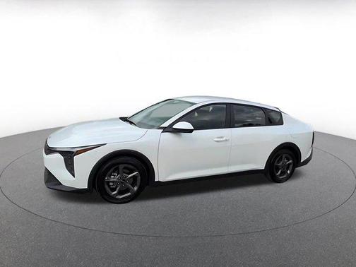 Snow White Pearl 2025 Kia K4 LXS