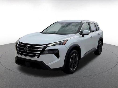 Everest White Pearl 2025 Nissan Rogue SV
