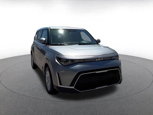 Steel Gray 2025 Kia Soul LX