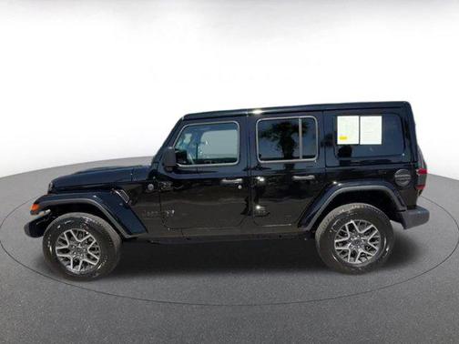 2025 Jeep Wrangler 4-Door Sahara 4x4