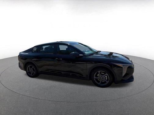 Aurora Black Pearl 2025 Kia K4 LXS