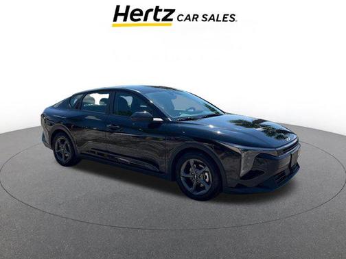 Aurora Black Pearl 2025 Kia K4 LXS