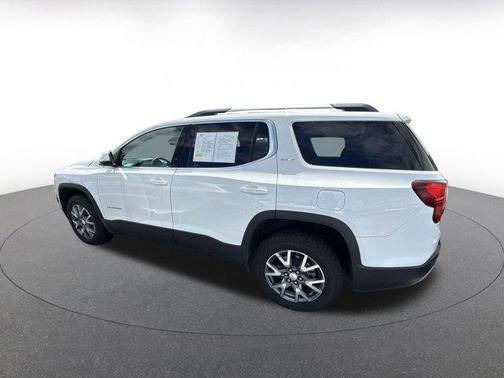 2023 GMC Acadia AWD SLT