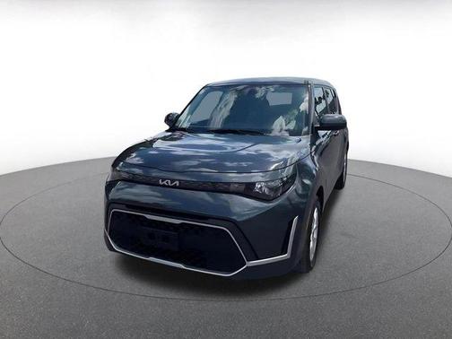Gravity Gray 2025 Kia Soul LX