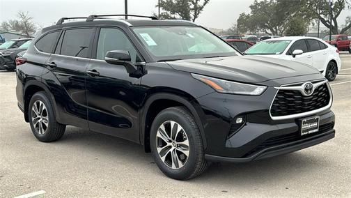 2026 Toyota Highlander XLE