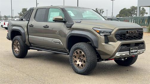 2026 Toyota Tacoma Hybrid Trailhunter
