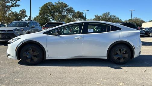 2026 Toyota Prius Plug-In Hybrid SE