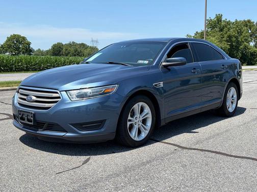 Blue Metallic 2018 Ford Taurus SEL