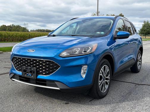 Velocity Blue Metallic 2021 Ford Escape SEL