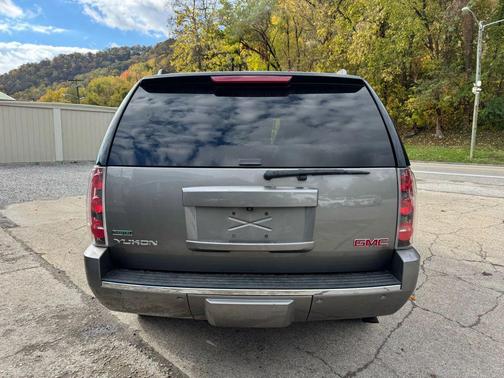 2012 GMC Yukon Denali