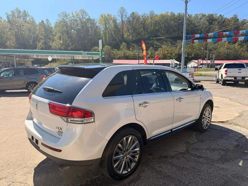 2011 Lincoln MKX Base