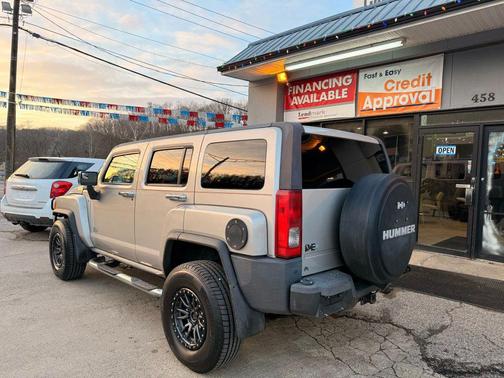 2007 Hummer H3 Base