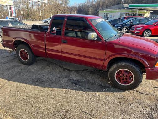2002 GMC Sonoma SLS