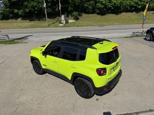 Hypergreen Clearcoat 2018 Jeep Renegade Trailhawk