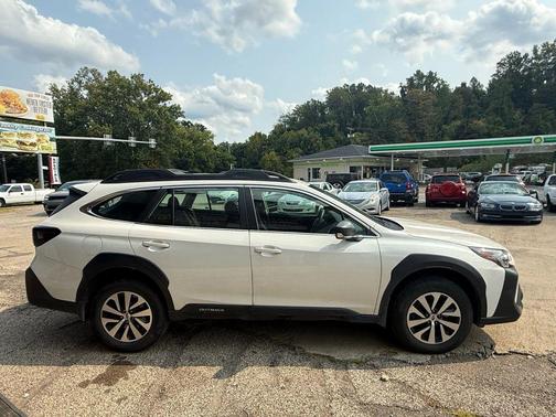 2024 Subaru Outback Base