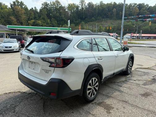 2024 Subaru Outback Base