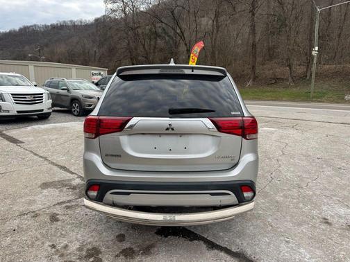 2019 Mitsubishi Outlander SE