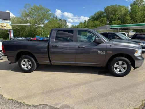 2020 RAM 1500 Classic SLT