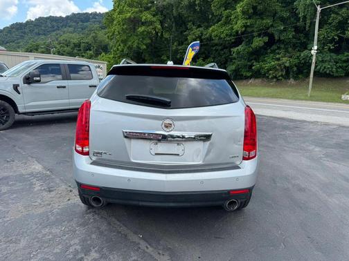 Radiant Silver Metallic 2015 Cadillac SRX Luxury Collection