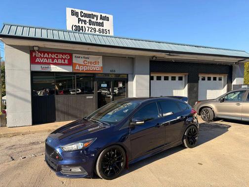 2017 Ford Focus ST 