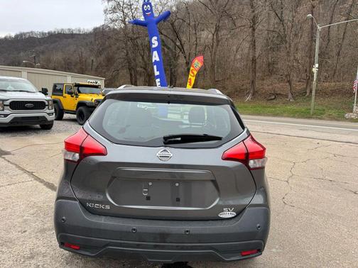 2020 Nissan Kicks SV