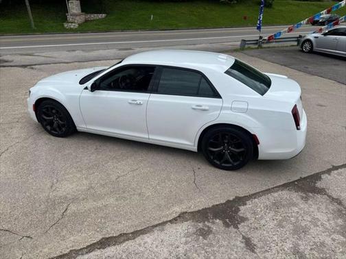 2021 Chrysler 300 S