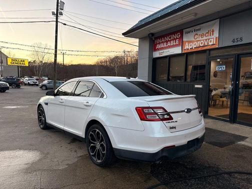 2015 Ford Taurus SHO