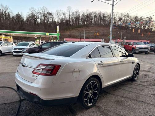 2015 Ford Taurus SHO
